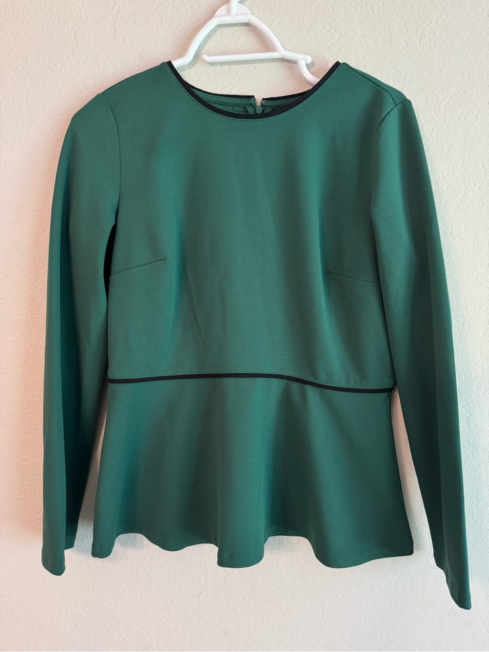 Ann Taylor Green Peplum Ling Sleeve Top